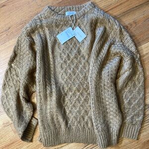 CALI BE Cable Knit Sweater